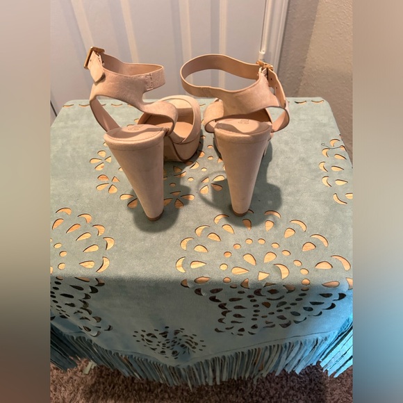 Dream Paris peep toe platform stilettos - Picture 3 of 6